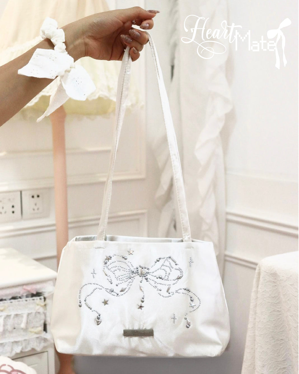 ⋆. 𐙚Vanilla Sparkle Shoulder Bag